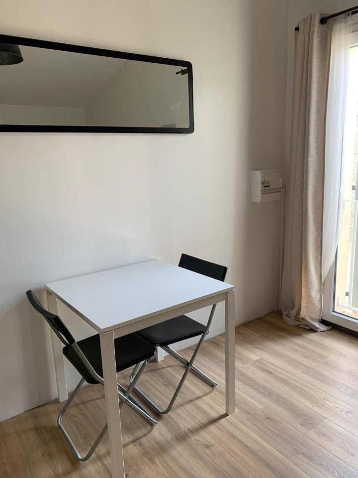 Foto 7 von 9: One-Bedroom Apartment