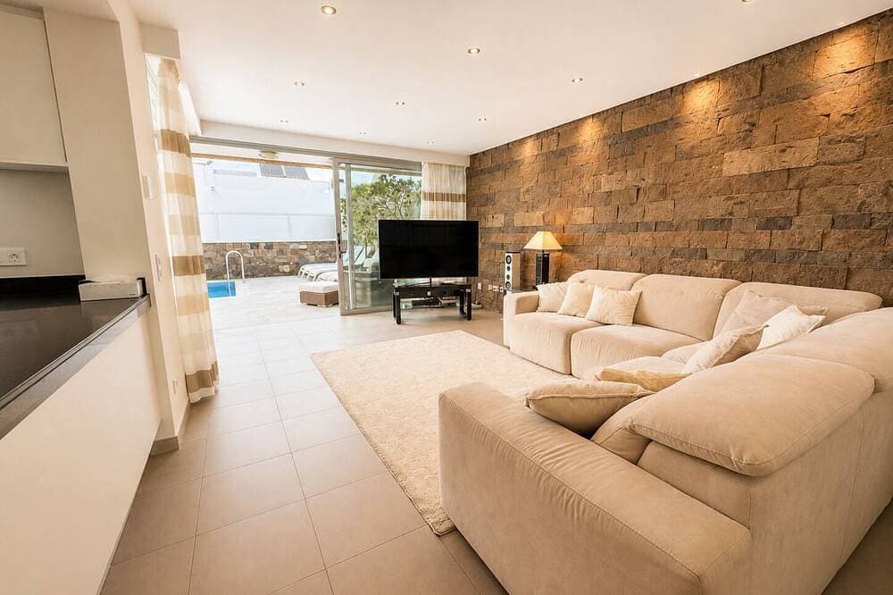 Foto 12 von 30: 5Br Villa in Costa Adeje with Private Pool