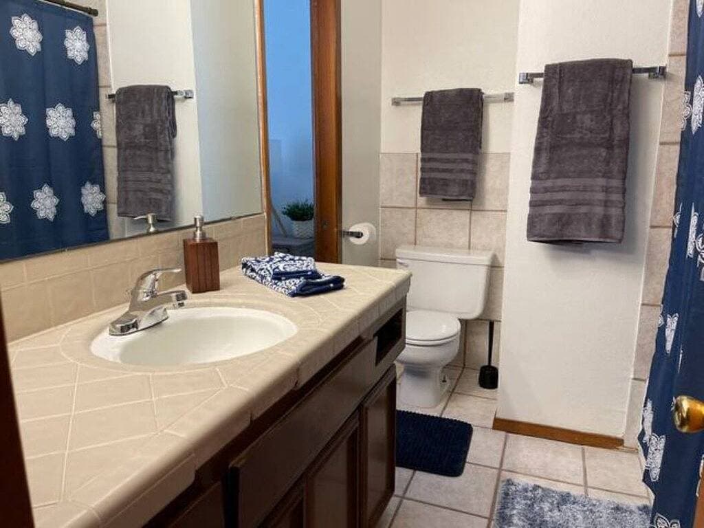 Cozy Clean Duplex with Refrigerated Air 1