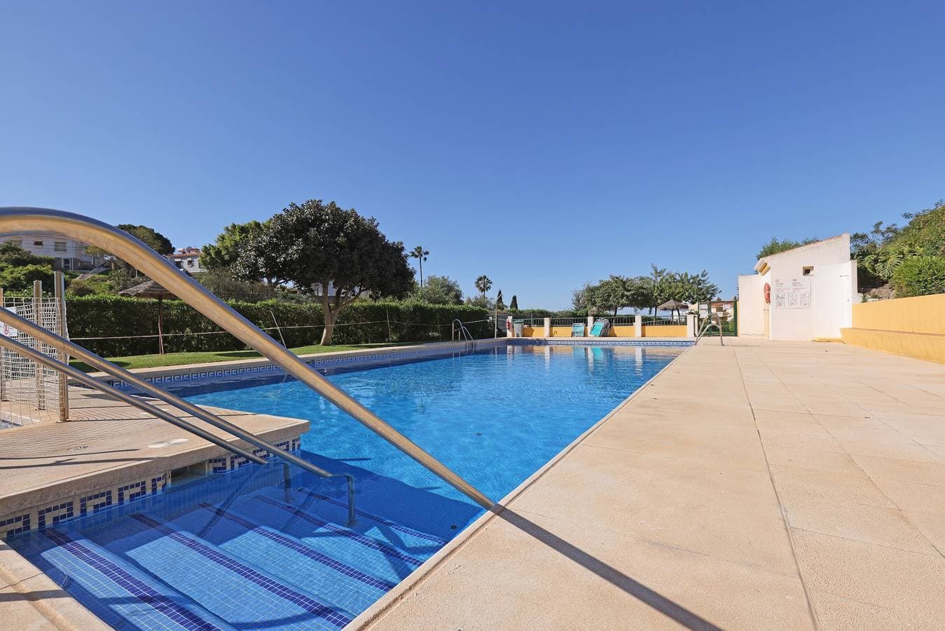 Foto 3 von 26: Ferienwohnung "Fantastischer Meerblick auf 80 qm Terrasse" mit Pool und WLAN