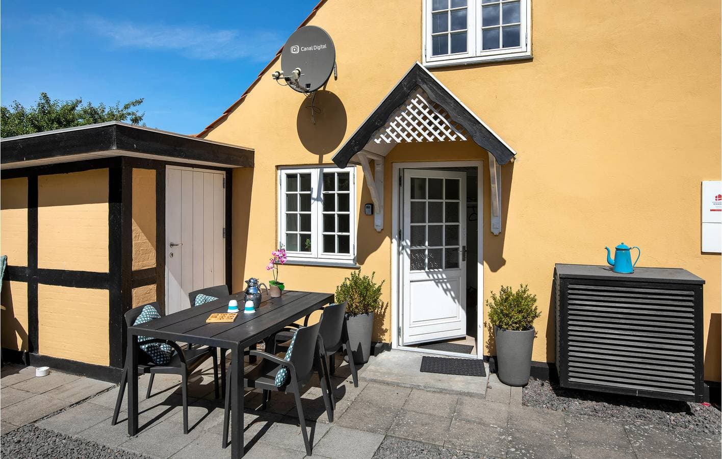 Foto 11 von 23: Ferienwohnung für 4 Personen mit Terrasse