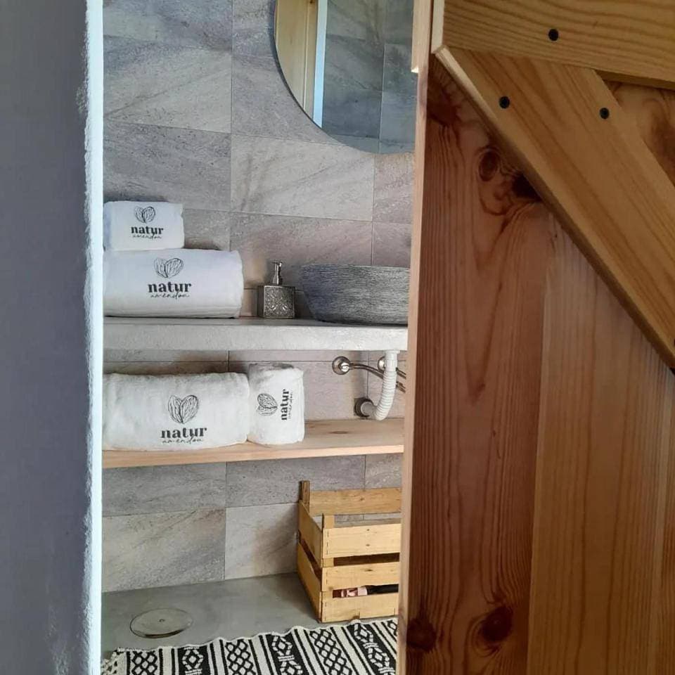 Foto 6 von 13: Double Room with Private Bathroom