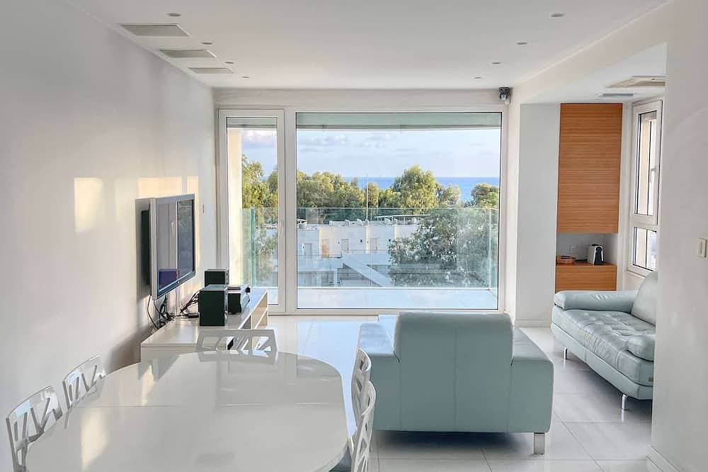 Foto 10 von 14: Modern seafront apartment