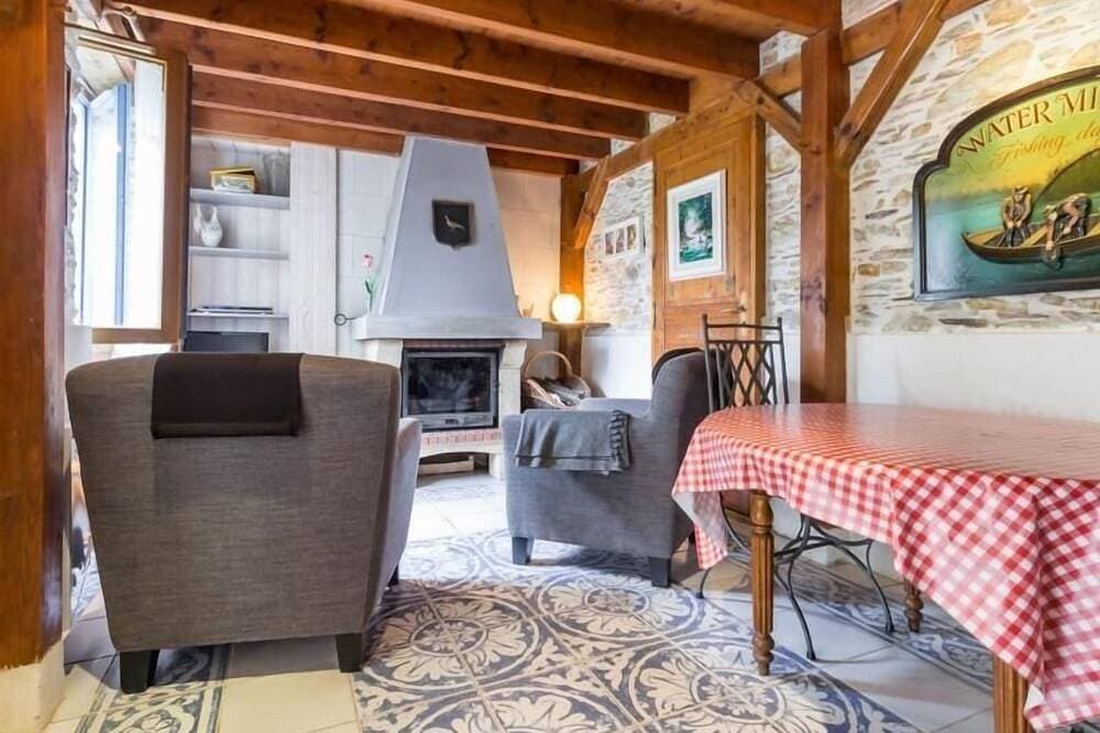Foto 7 von 21: Ferienhaus am See mit eingezäuntem Garten, Kamin und WLAN in Joué-sur-Erdre