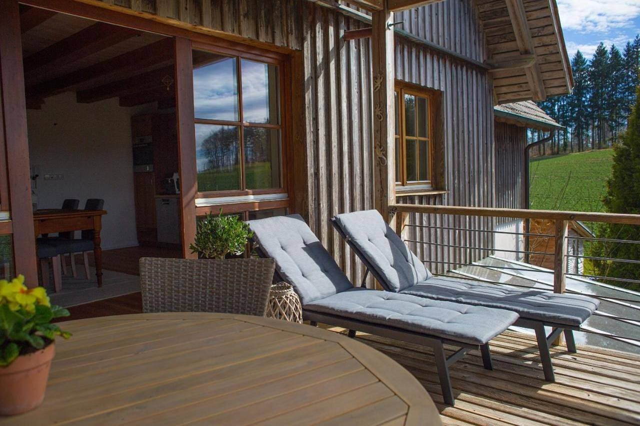 Holz und Naturhof Geng Wohnung Esche 1