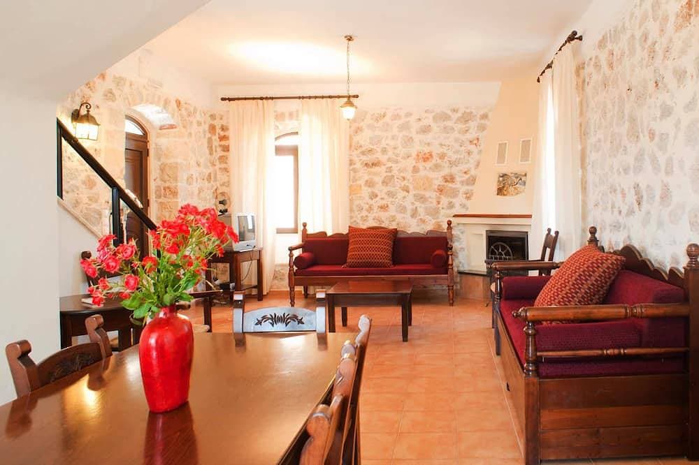 Foto 11 von 23: Stone villa with private pool
