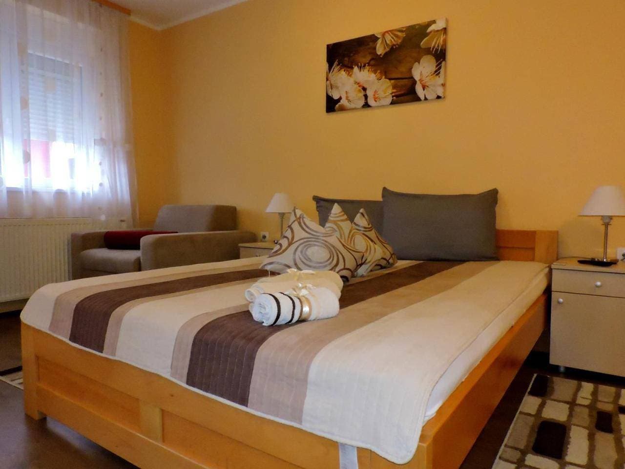 Foto 8 von 9: Double Room with Balcony