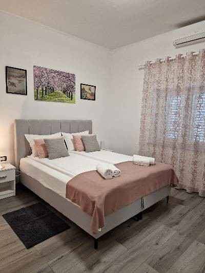 Foto 7 von 14: Ferienwohnung mit Terrasse und Grill