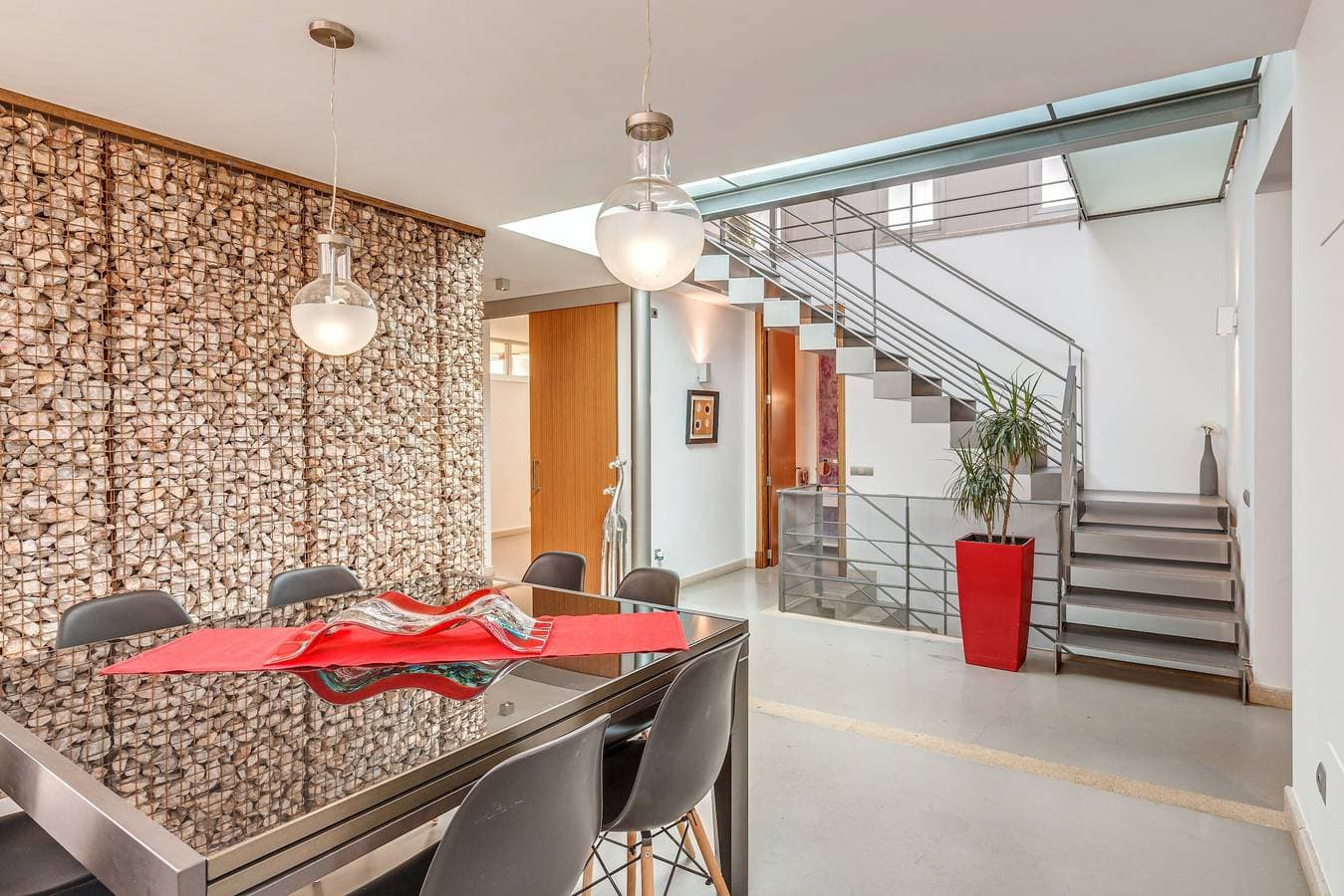 Foto 11 von 28: Wunderschöne Villa Ronda Estación mit Pool, Terrasse, Garten, WLAN und Klimaanlage; Straßenparkplätze vorhanden