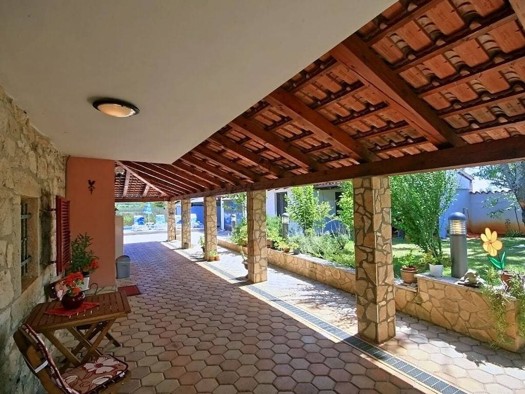 Foto 7 von 20: Villa in Višnjan mit Schwimmbecken