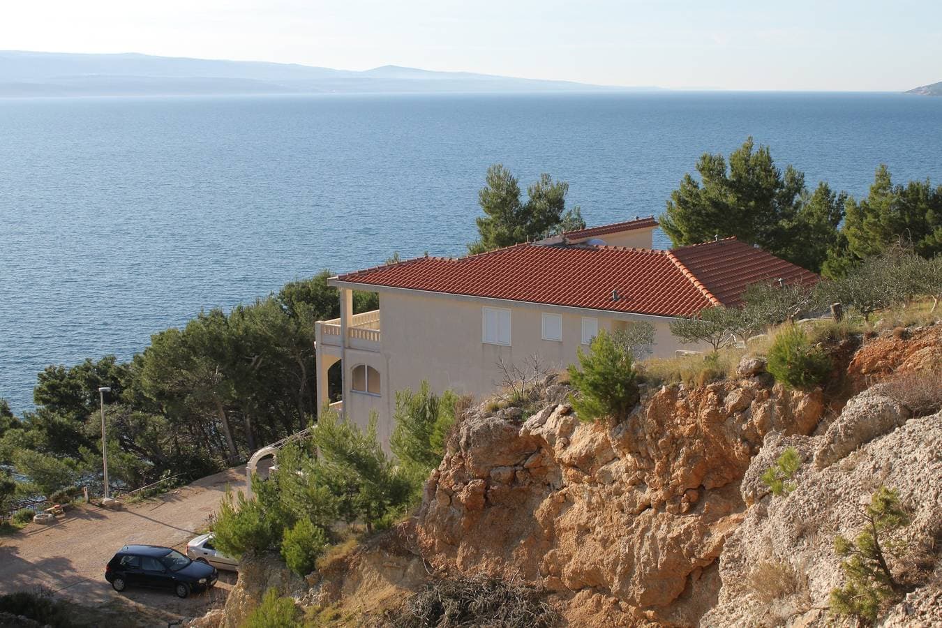 Foto 2 von 21: 1-Zimmer-Ferienwohnung mit Terrasse und Meerblick Brela, Makarska A-6006-b