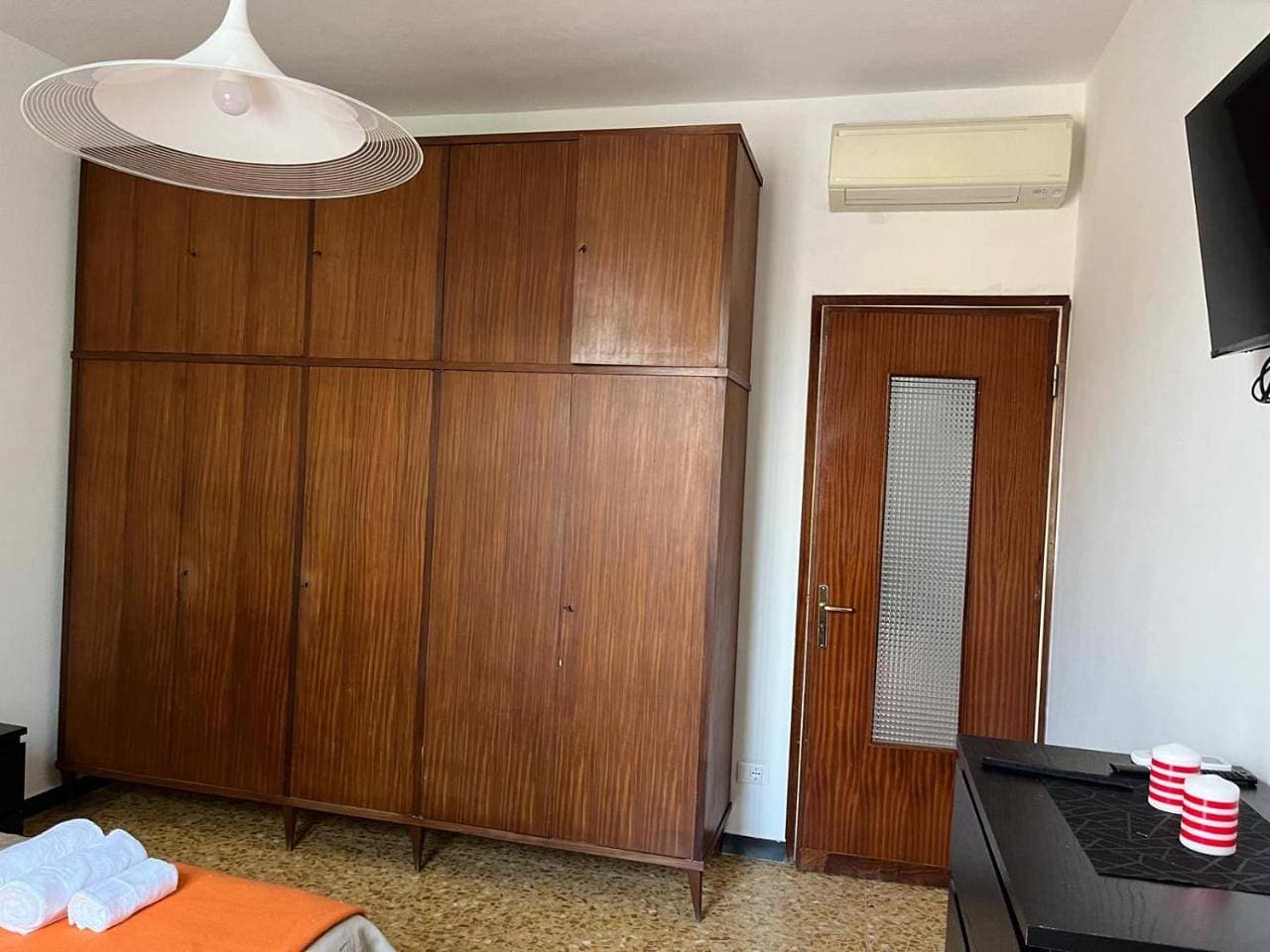 Foto 10 von 33: Two-Bedroom Apartment with Terrace and Sea View
