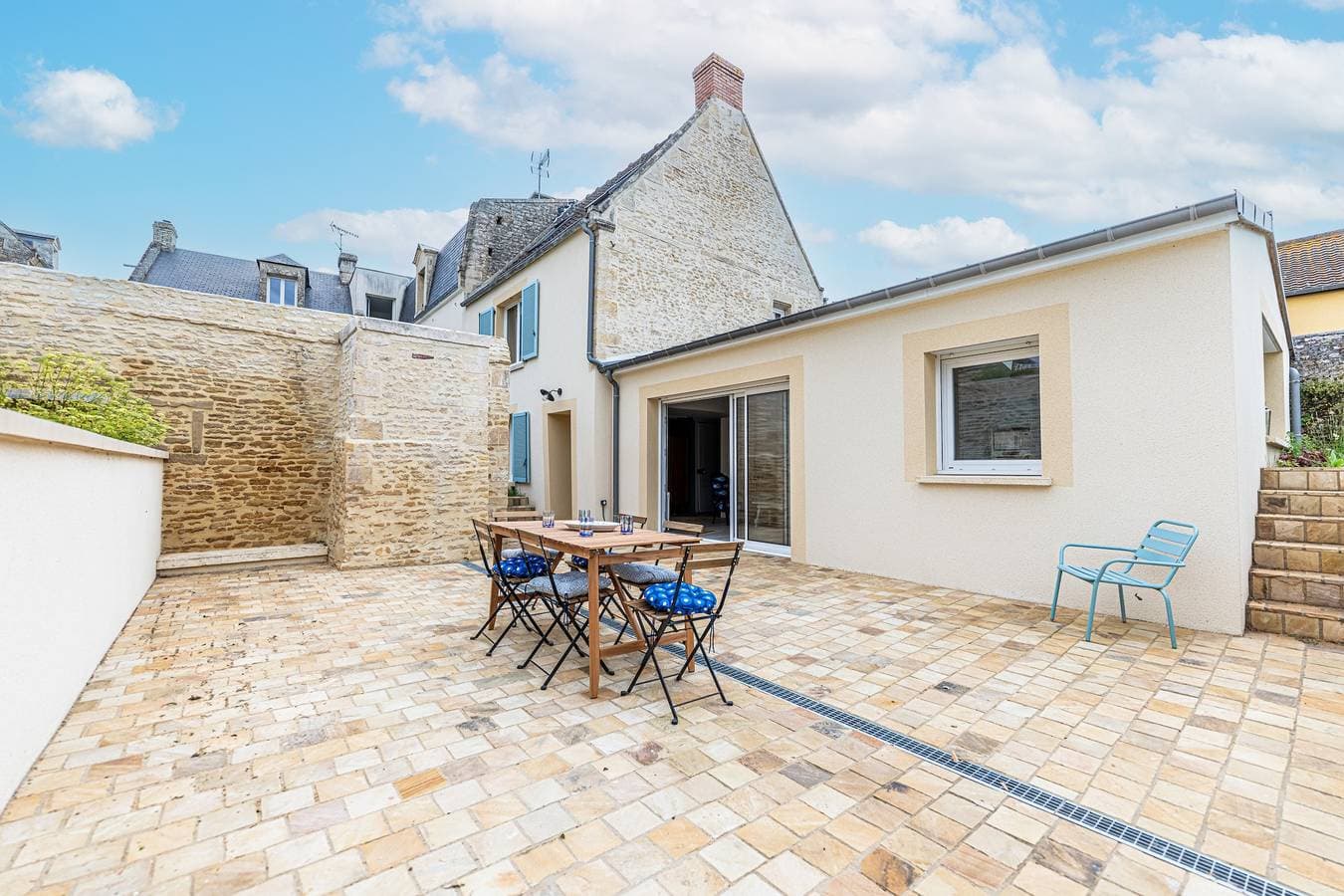 Foto 3 von 15: Ferienhaus für 7 Personen mit Terrasse