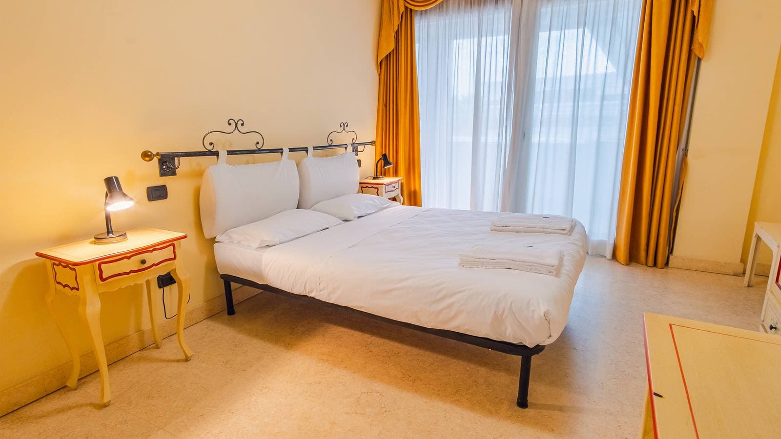 Foto 3 von 26: Ferienwohnung für 4 Personen mit Garten