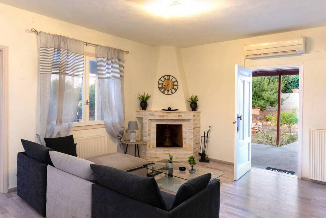 Foto 6 von 19: Villa für 5 Personen mit Ausblick