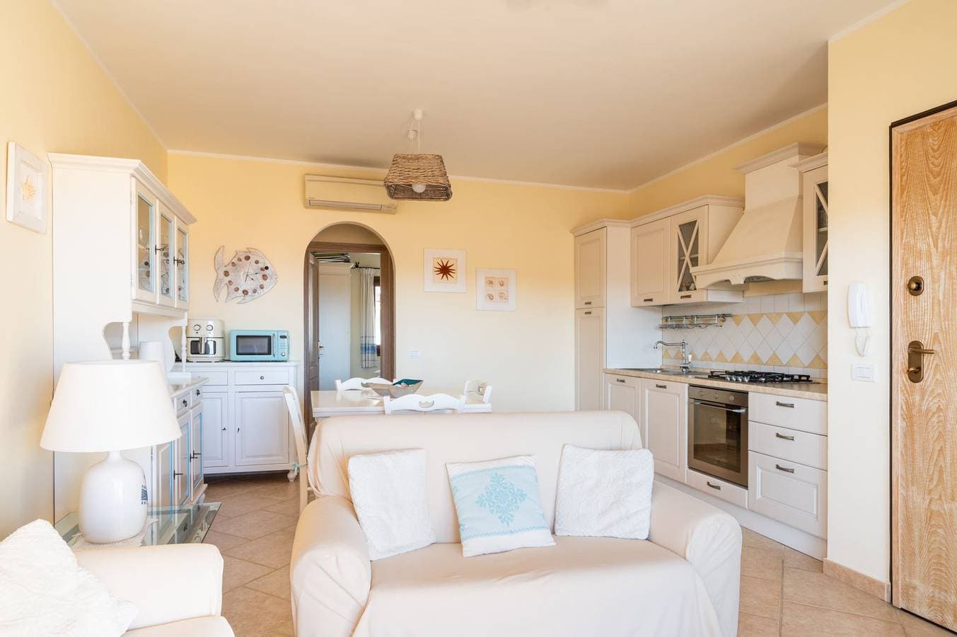 Foto 10 von 42: Ferienwohnung für 4 Personen mit Balkon