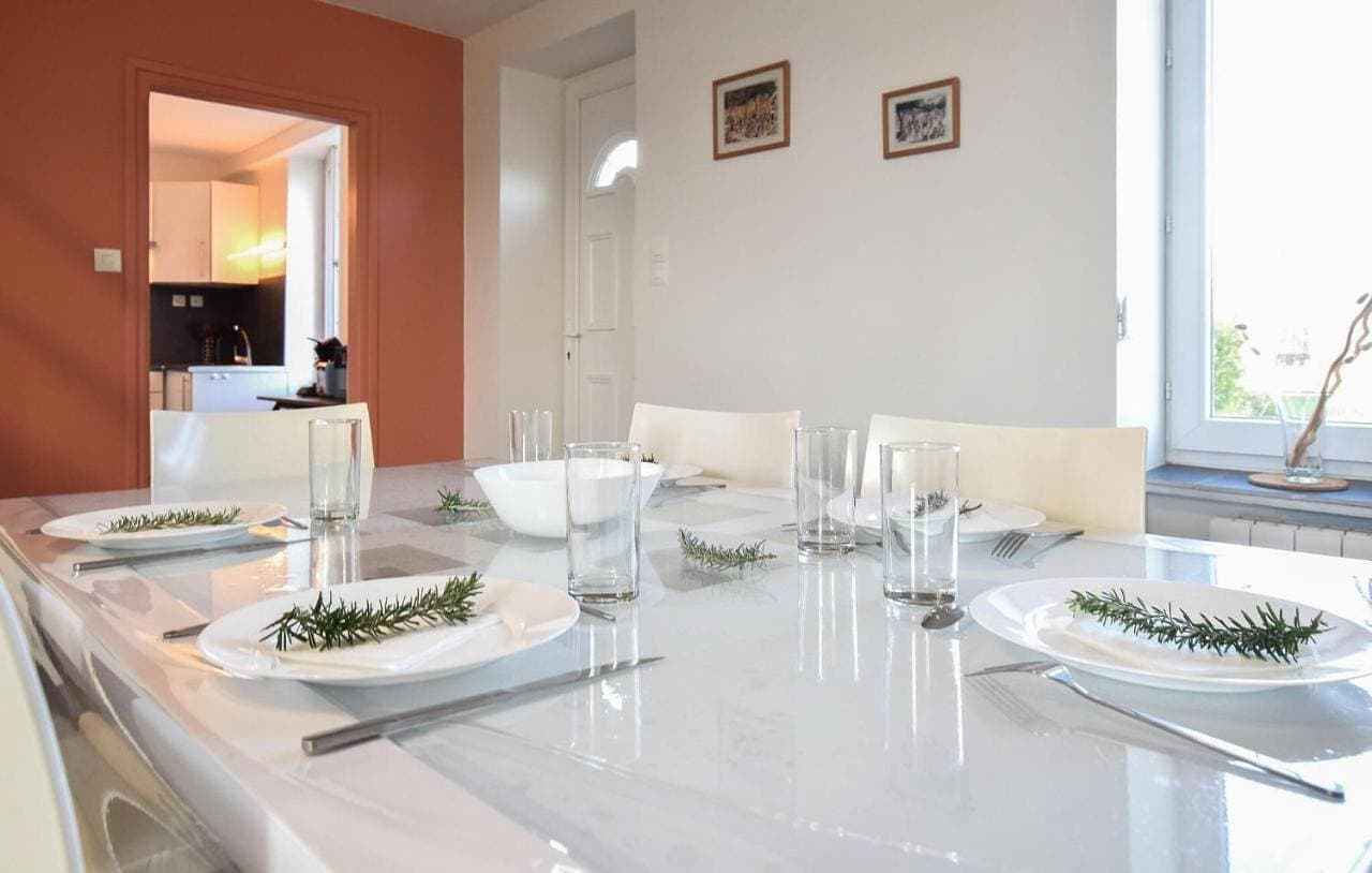 Foto 8 von 17: Three-Bedroom Holiday Home
