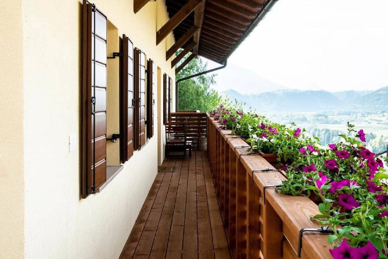 Foto 9 von 27: Ferienwohnung "Wellness Lodge Edoardo" mit Blick auf den See und die Berge, Whirlpool & Sauna