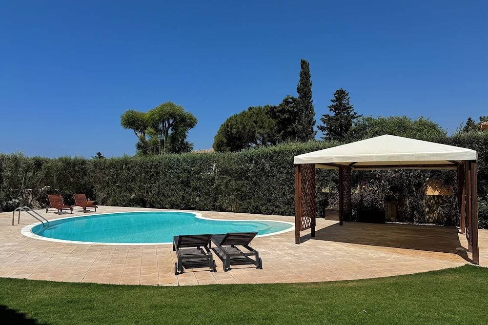 Foto 10 von 12: Villa Calicanto East, house with pool 5 minutes from the beach