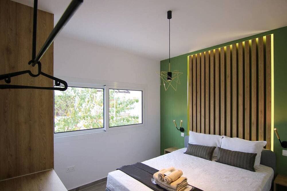 Phaedrus Living: Seaside Modern Flat Limnaria 123 1