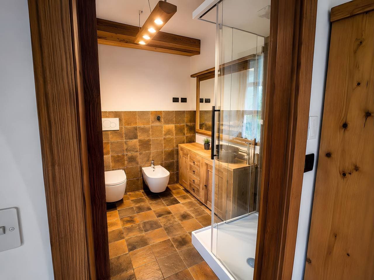 Foto 11 von 21: Zimmer „Camera Genziana“ mit Bergblick, WLAN und Klimaanlage