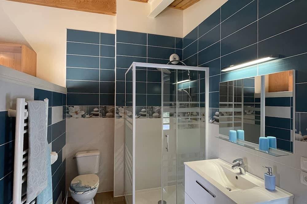 Foto 9 von 23: Schönes Haus 170 m2, beheiztes und überdachtes Schwimmbad, Whirlpool, klassifiziert 4 Sterne.