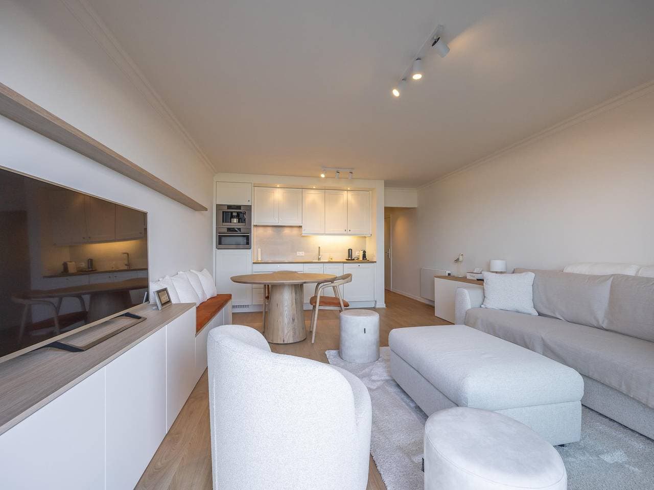 Foto 9 von 22: Luxuriöse Erdgeschosswohnung mit Meerblick