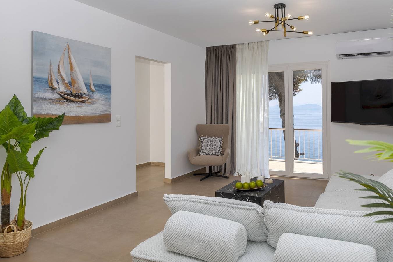 Foto 4 von 62: Villa für 8 Personen mit Garten