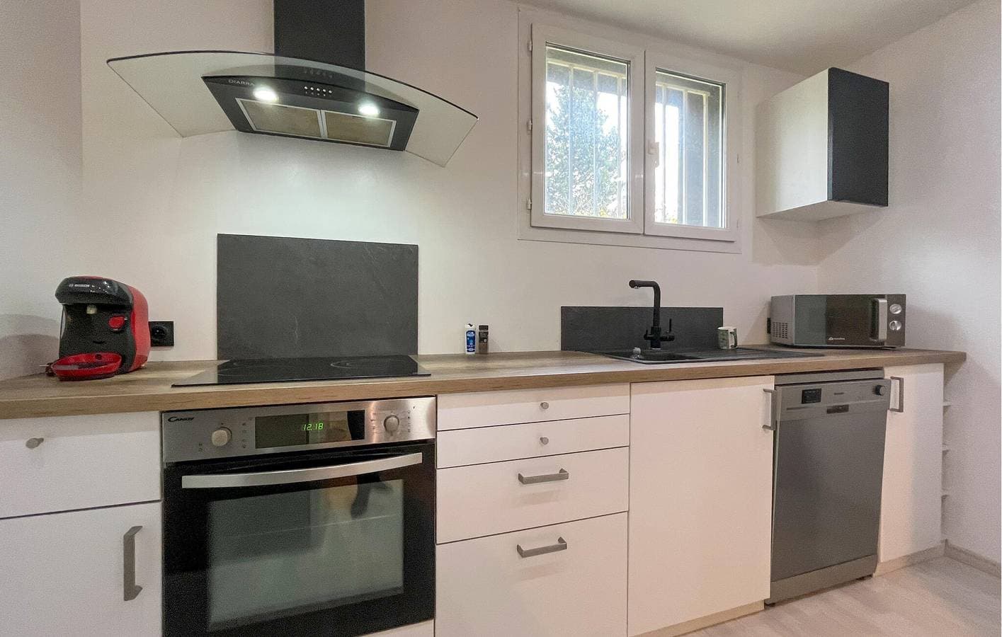 Foto 11 von 23: Moderne Wohnung mit Pool und WiFi, 1000m zum Restaurant La Pichade