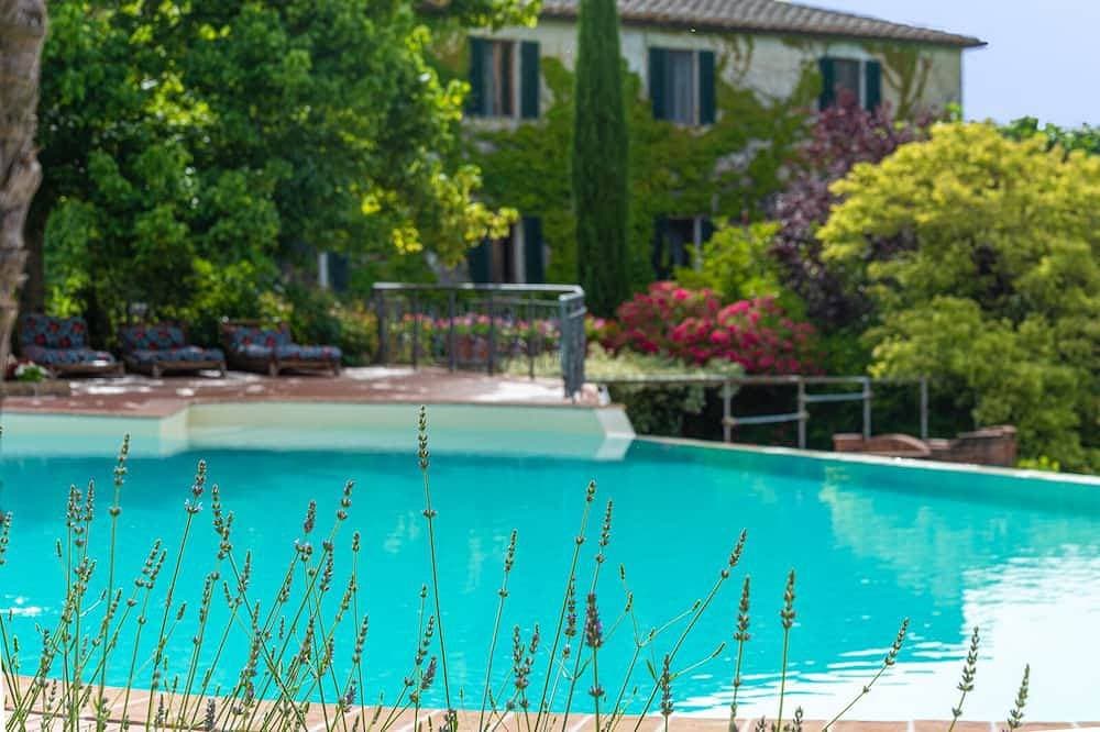 Crevole Apartment in einem historischen Anwesen in der Nähe von Siena mit Swimmingpool 1