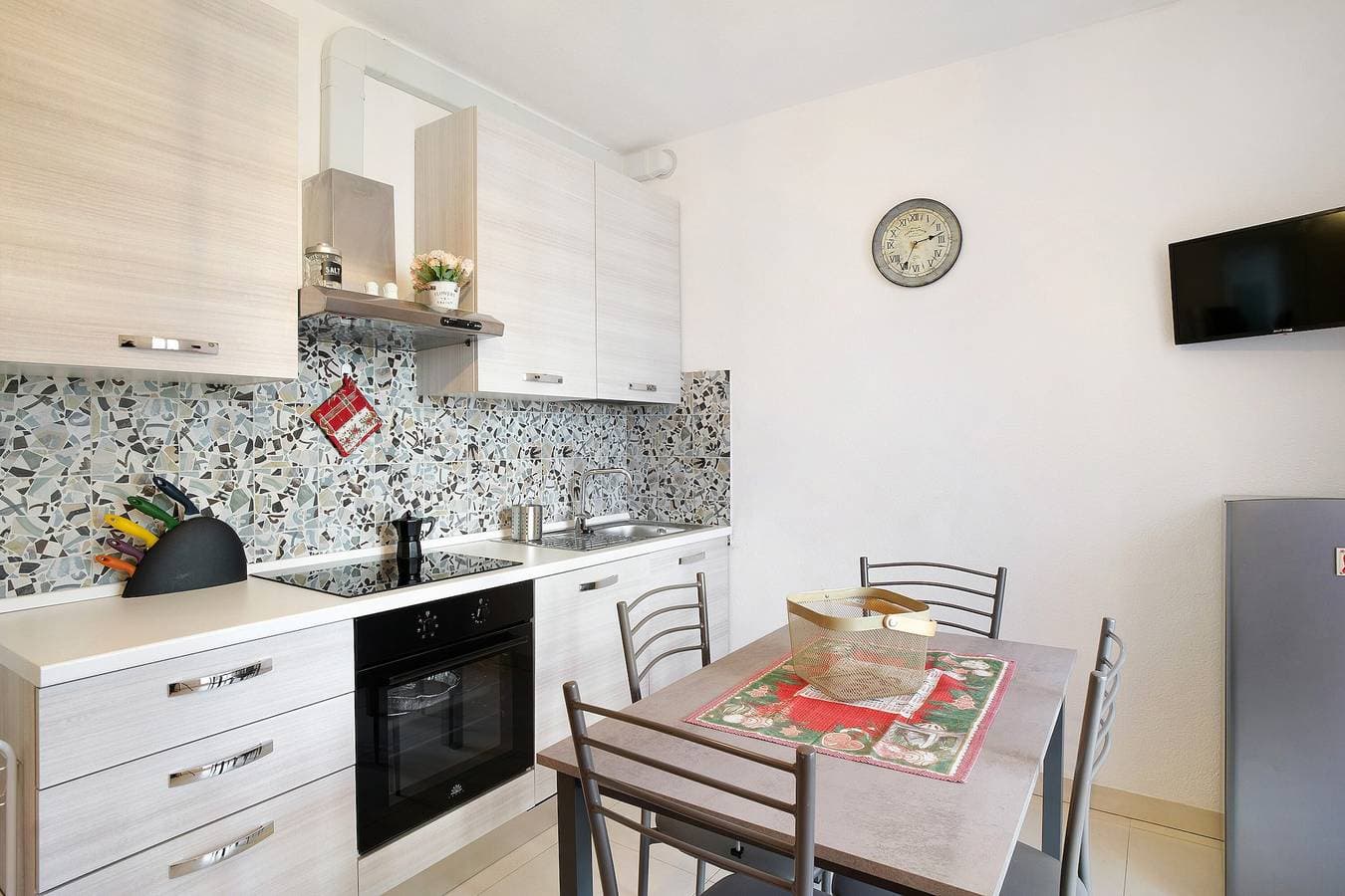 Foto 3 von 19: Ferienwohnung "La Taggiasca" mit Meerblick, Privatem Garten und WLAN