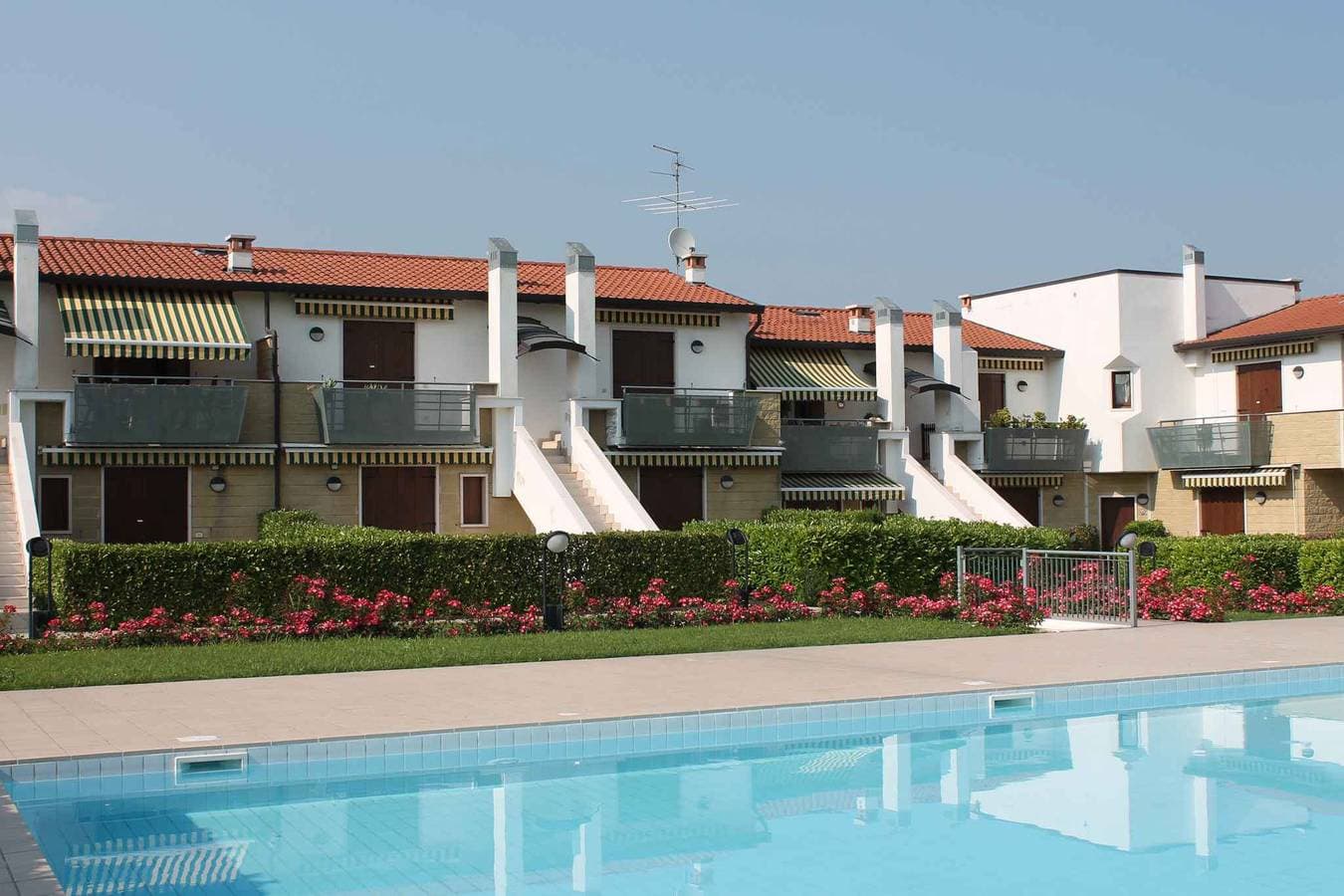 Foto 4 von 23: Ferienwohnung mit Pool und Klimaanlage