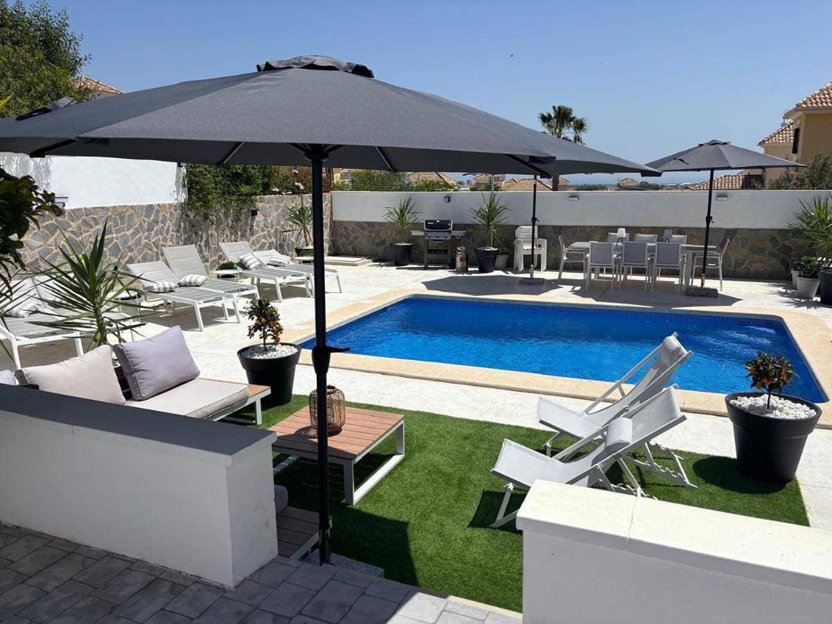 Foto 3 von 26: Villa