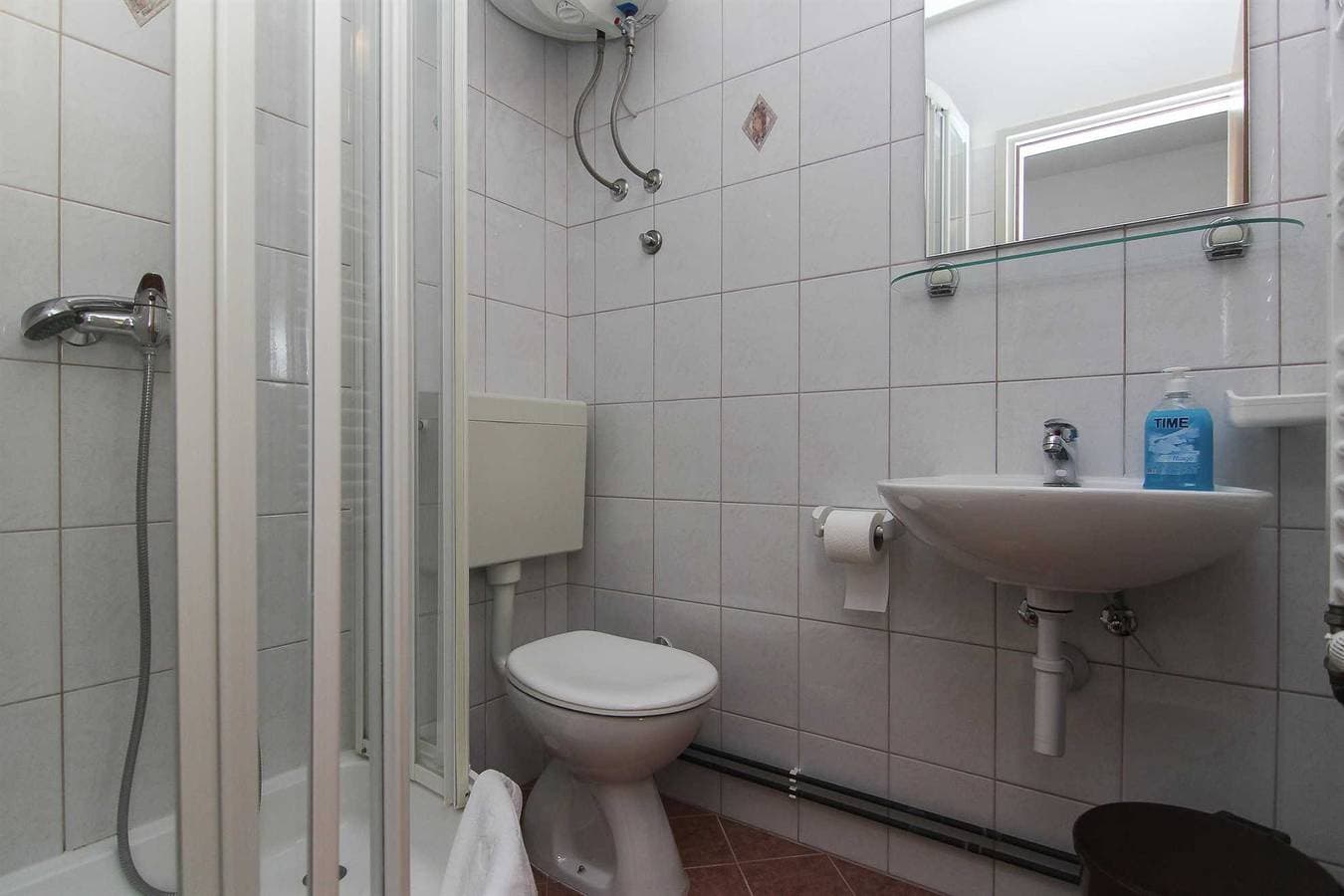 Foto 8 von 15: Villa Alex Ferienwohnung mit 1 Schlafzimmer (Luka)