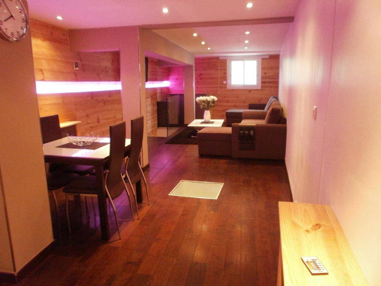 Foto 13 von 44: Duplex Loft with Private Swimming Pool (4 Adults)