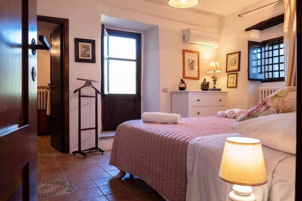 Foto 4 von 30: Privatpool der Villa Cefalù