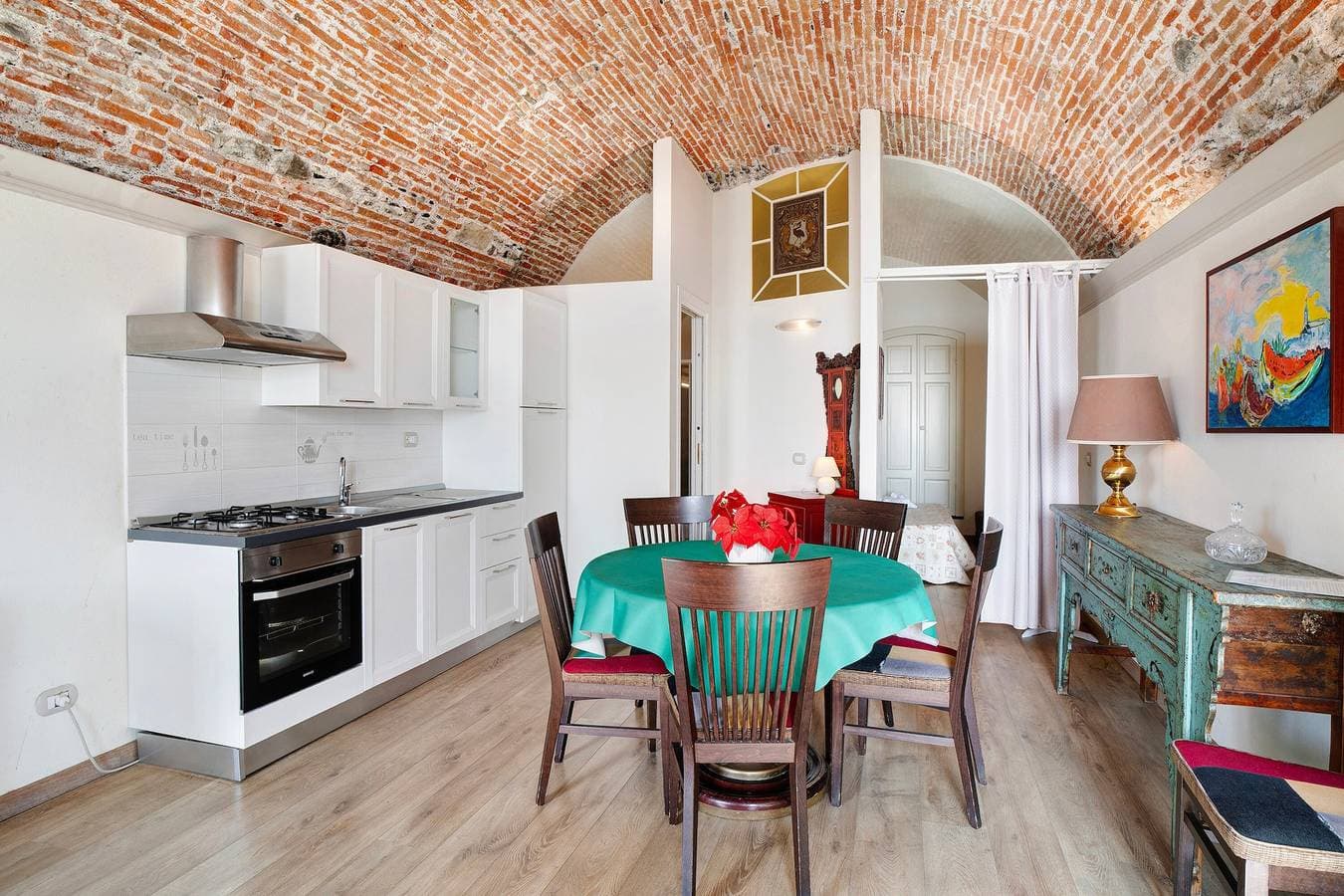 Foto 5 von 20: Apartment 'Actis2, Borgo Dei Pescatori' mit Balkon, WLAN und Klimaanlage