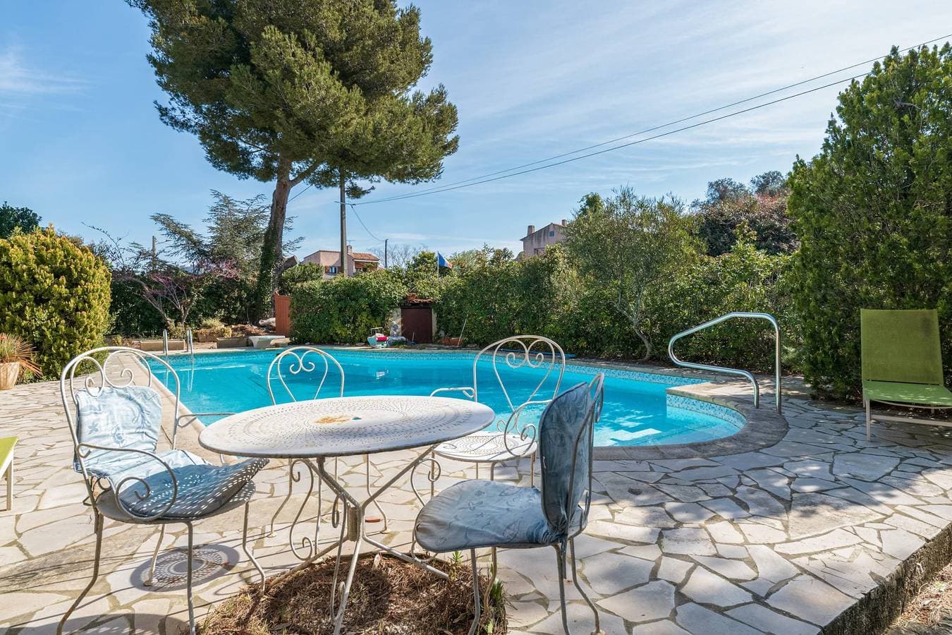 Foto 2 von 12: Charmantes Studio mit Pool und Garten in Six-Fours-les-Plages - Welkeys