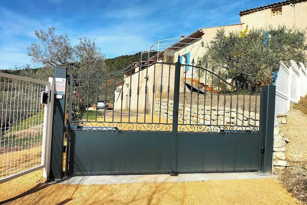 2 bedroom private vacation home in mollans sur ouveze 1