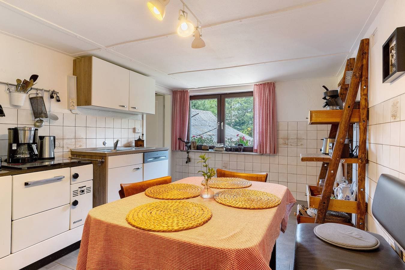 Foto 6 von 33: Ferienhaus 'Ferien Auf Der Fleischdielte' mit privater Terrasse, privatem Garten und Balkon