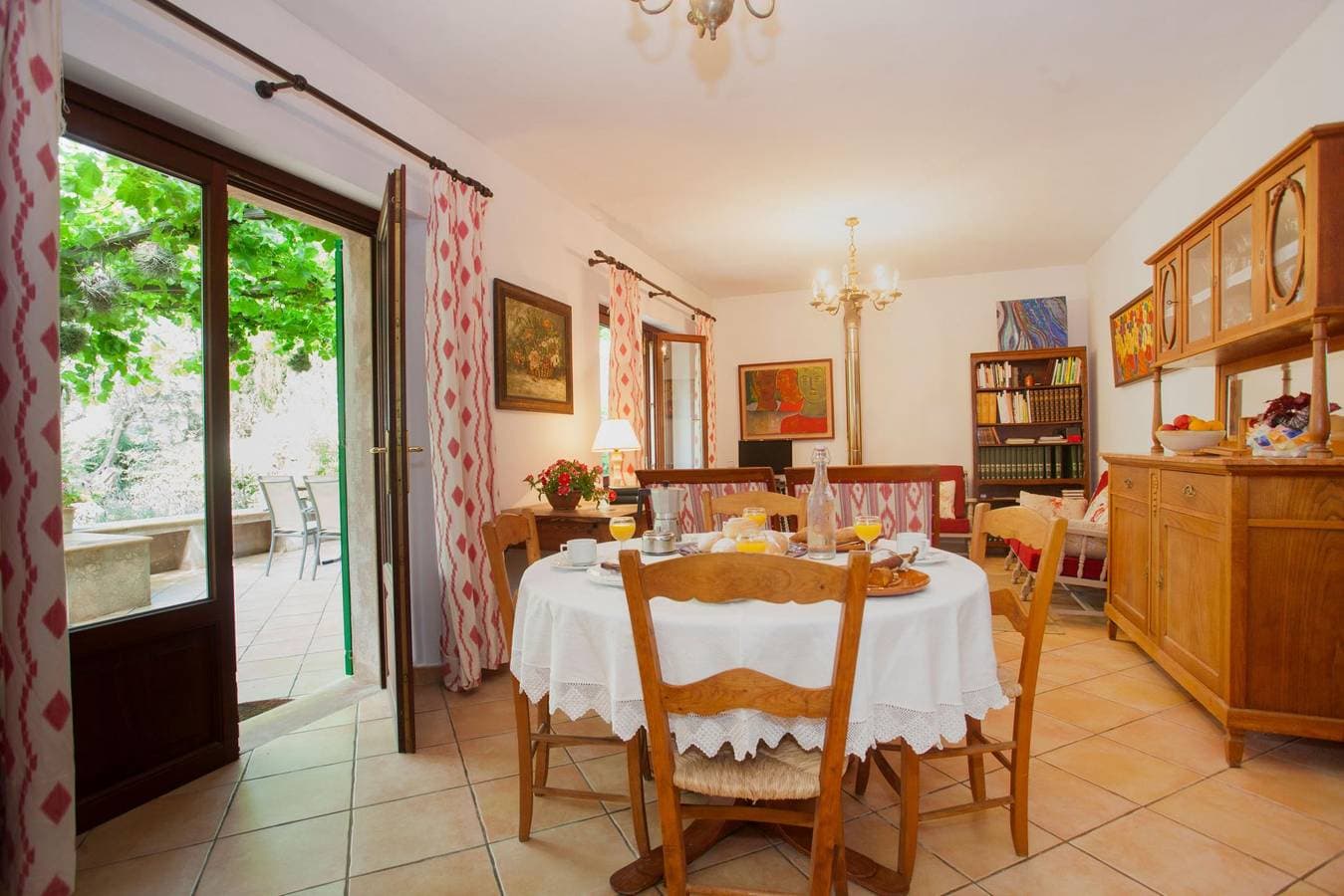 Foto 7 von 35: Eremus - Ferienhaus mit Privatgarten in Valldemossa. WiFi gratis