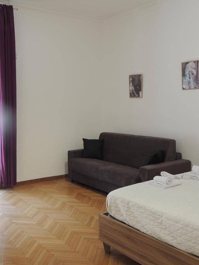 Foto 5 von 28: One-Bedroom Apartment