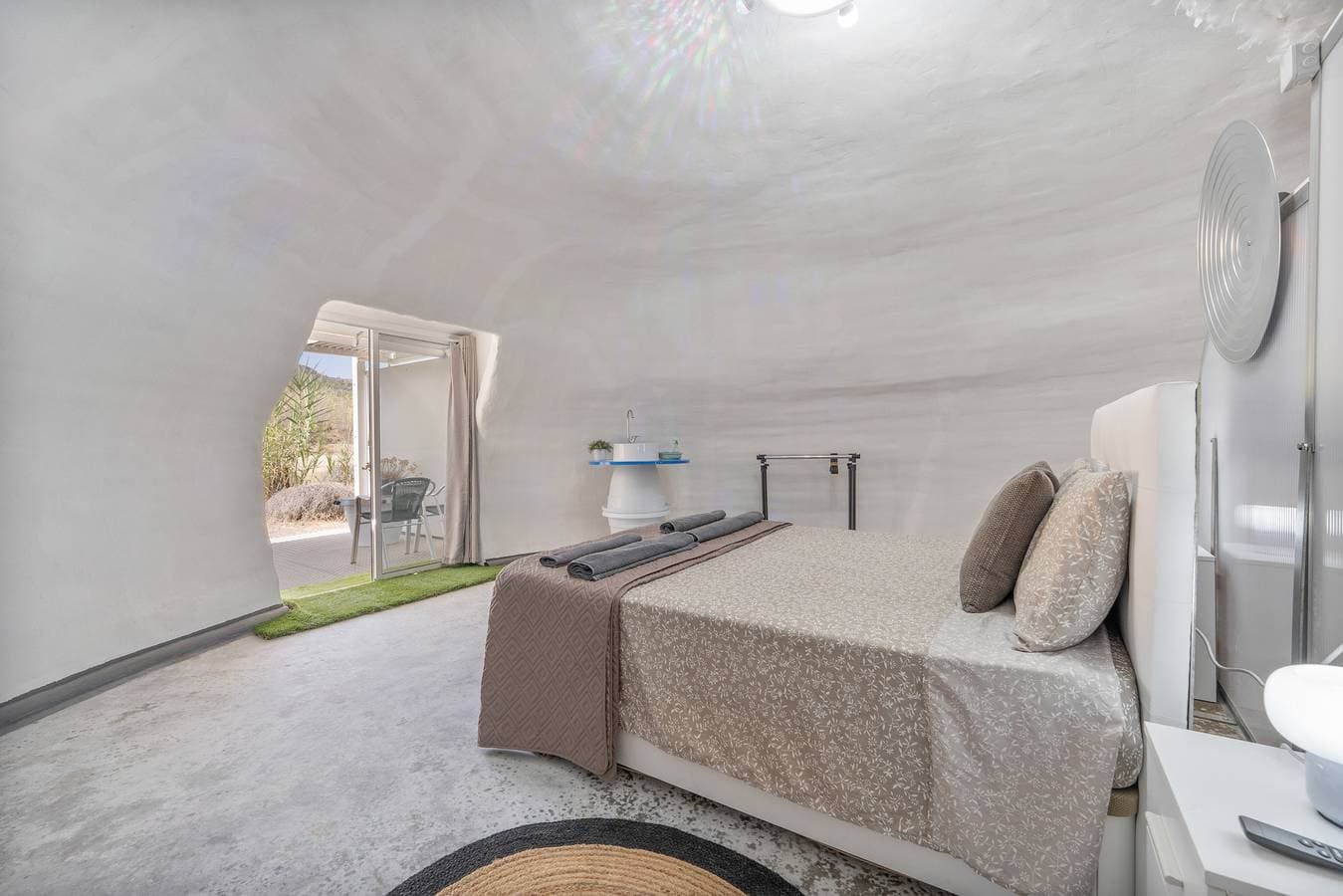 Foto 7 von 26: Domo Glamping Villena für Paare, inklusive Frühstück