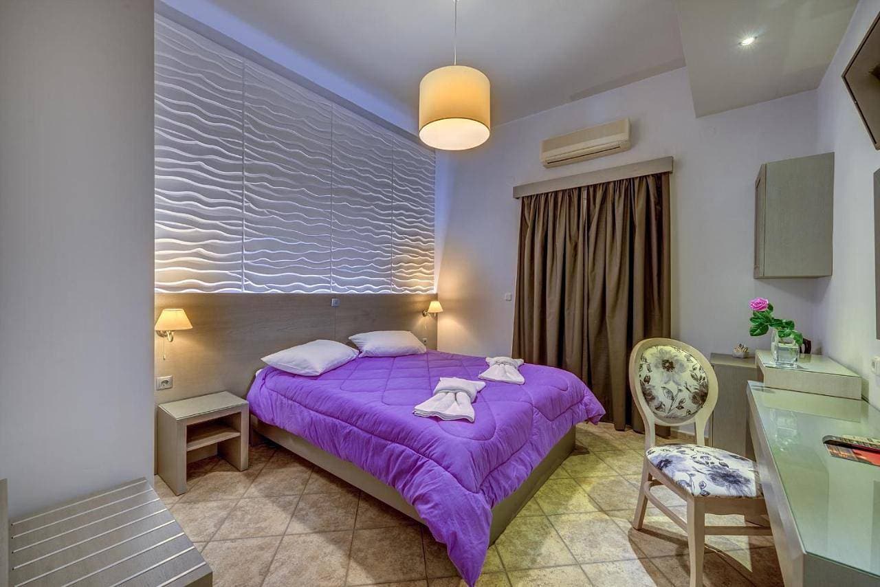 Foto 8 von 36: Double or Twin Room with Balcony and City View