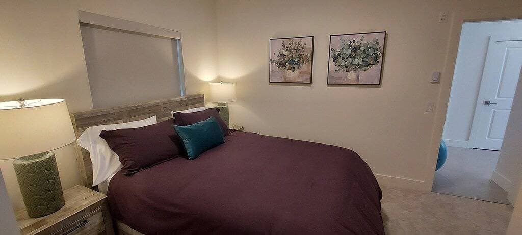 Foto 4 von 10: New build mountain retreat - steps from Happy Valley