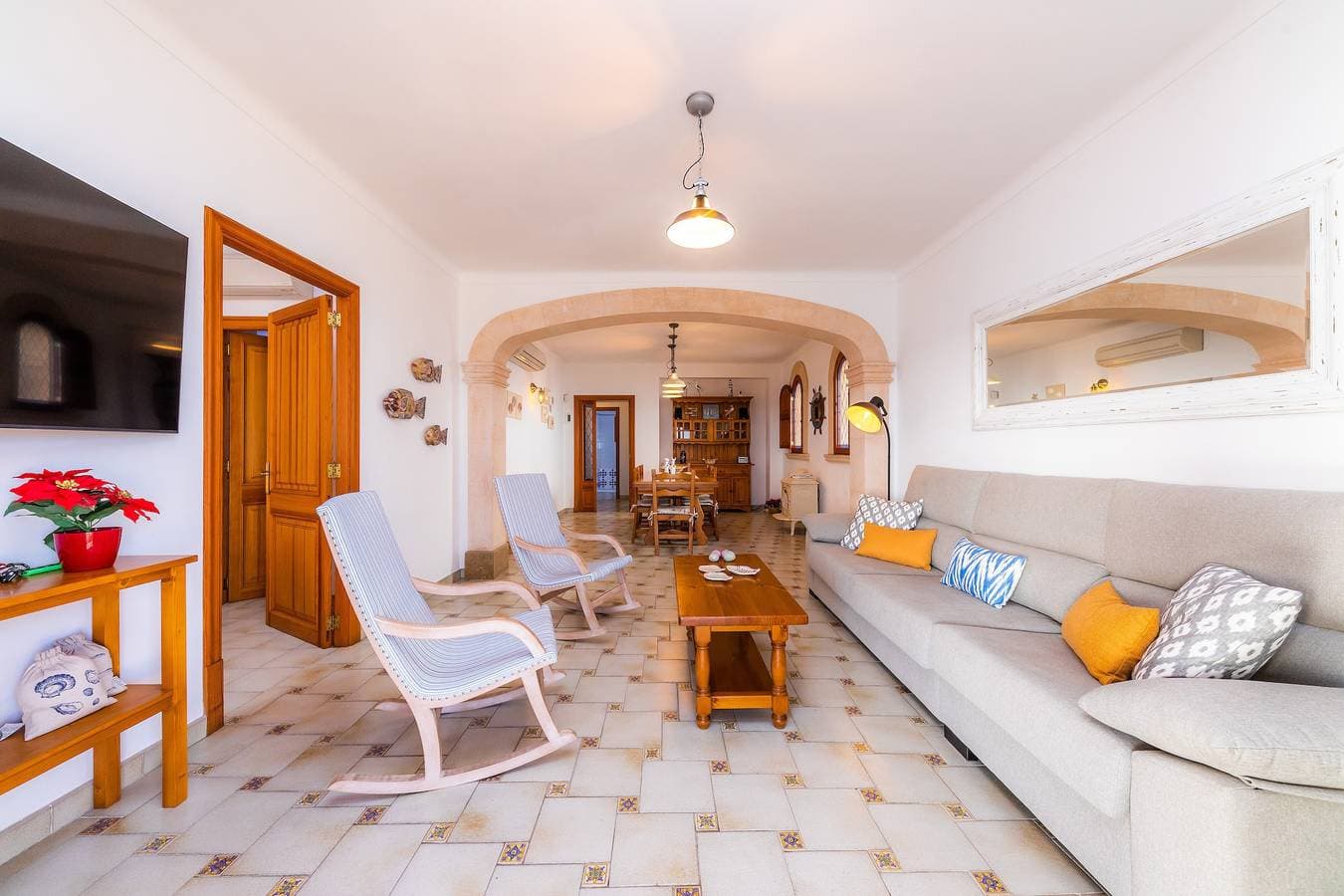 Foto 4 von 28: Ferienhaus 'Cas Vell Marí' mit Meerblick, Grill, Terrasse und WLAN