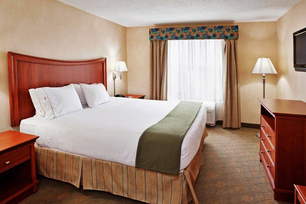 Foto 7 von 40: Holiday Inn Express Hotel & Suites Auburn Hills