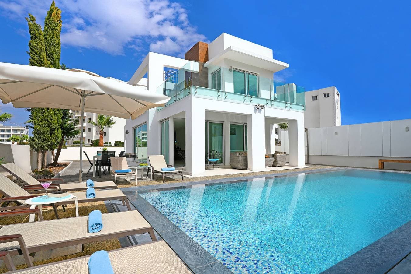 Villa 1