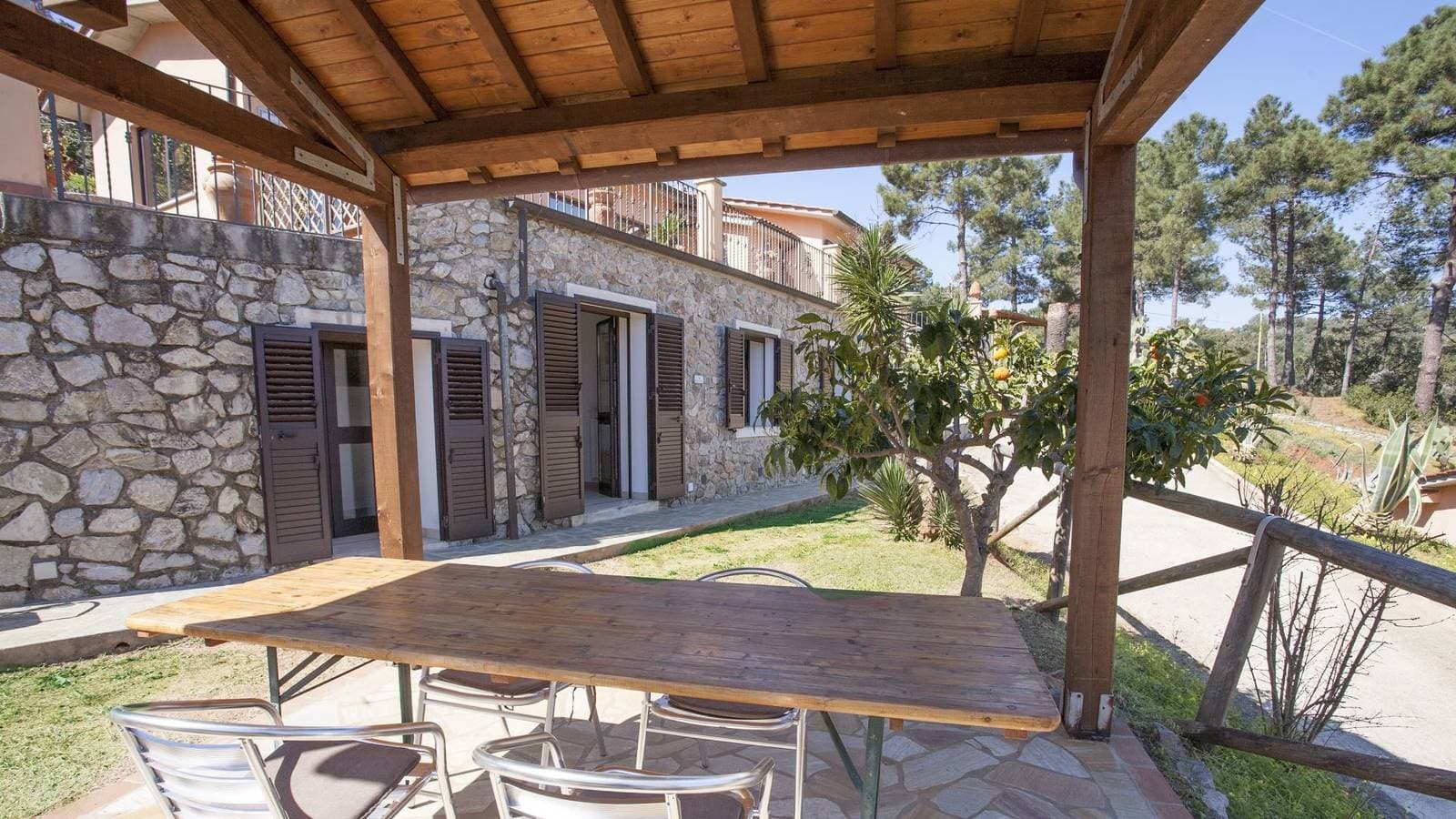 Foto 13 von 30: Villa für 5 Personen mit Garten