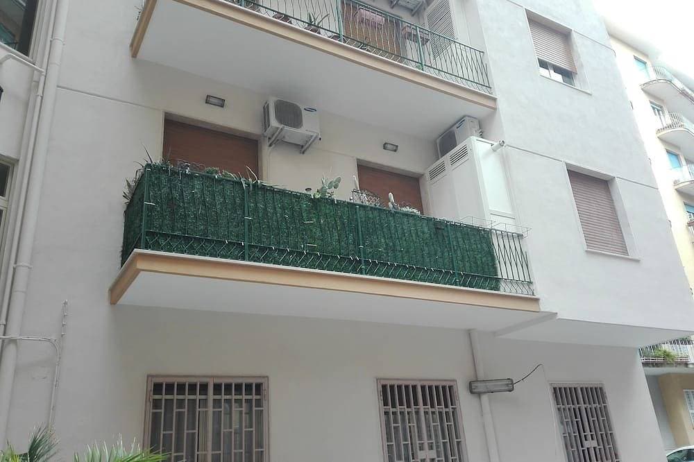 Foto 11 von 17: \"Casa Mia Vacanze Napoli\" Komfortable Wohnung nahe Innenstadt und Metro1!